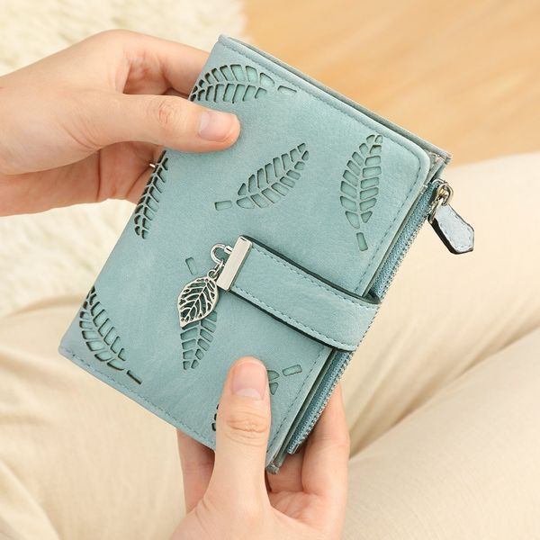 

2020 new retro hollow leaf wallet pu leather two folding buckle multi-card wallet long lady, Red;black