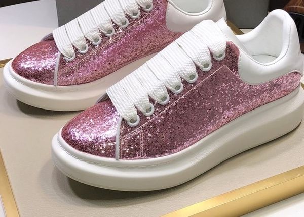 

wholesale designed trainer from original factory directly,designed handbag etc, made by original lamb skin ,only do quality, Black