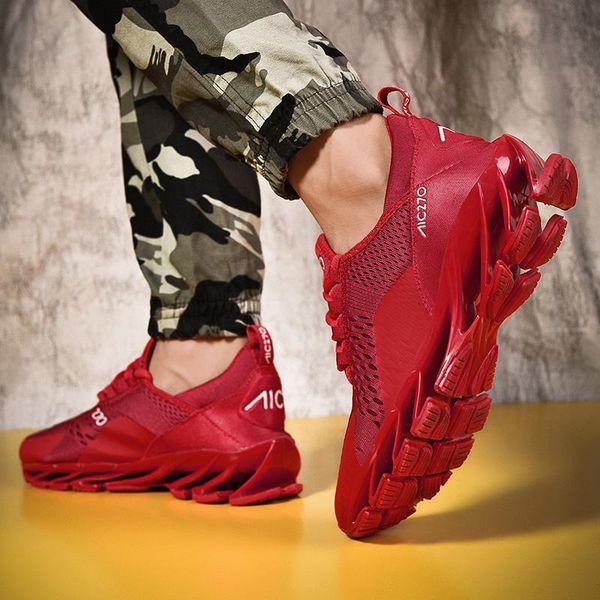 

alexander mcqueen gucci balenciaga lv autumn in 2019 fashion luxury mens shoes platform sneakers vintage triple red