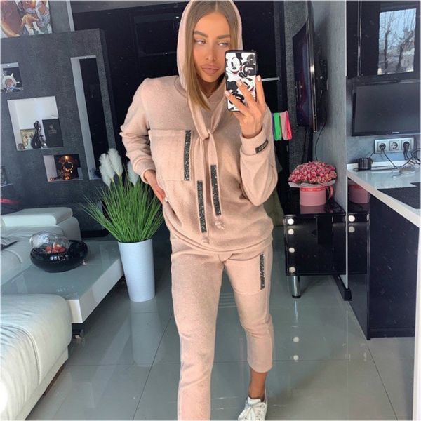 

women's sportswear two piece set in autumn 2019, Gray