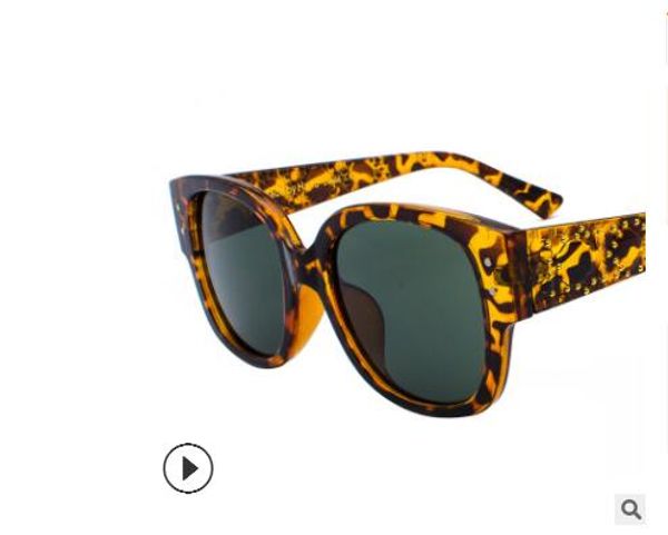 

2019 new sunglasses women fashion big frame rivet fashion sunglasses round face sunglasses long face glasses gafas de sol, White;black