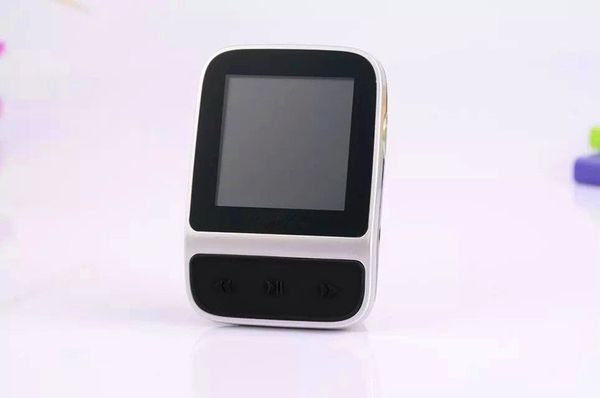 

fashion 1.5 inch tft screen 4gb hifi watch mp3 player smart back clip sport watches mp3 player with fm radio pedometer