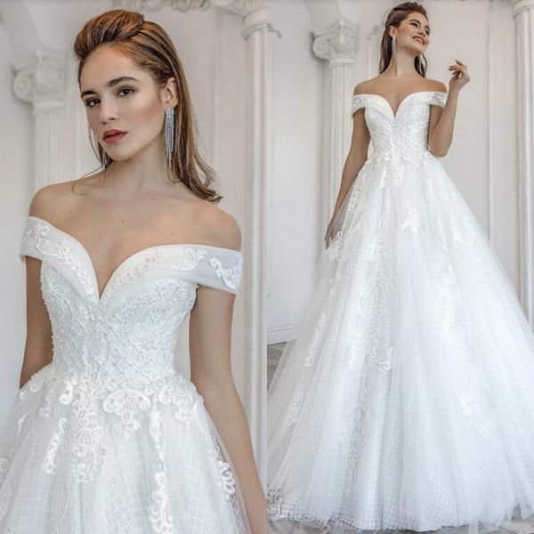 Discount 2019 Designer Wedding Dresses Robe De Mariée 2019 Off Shoulder Lace Applique Tulle Beach Wedding Dress Lace Up Sexy Bridal Gowns Cheap Design