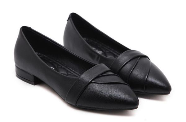 

women's shoes in spring and autumn low heel pointed end @31, Black