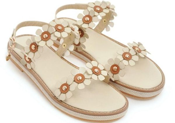 

2019 flower women's sandals in summer with new style flat bottom, Black