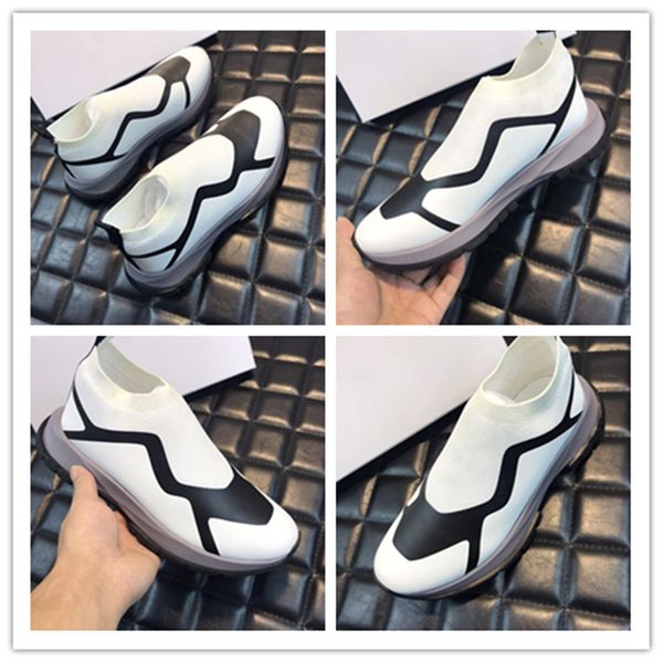 

2020 latest casual shoes black and gray breathable technology mesh cloth light and comfortable to wear wild