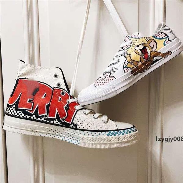 

2019 new fashion 35-44 new high-women s men s canvas running shoes mouse pattern laced up casual sports sneakers shoes