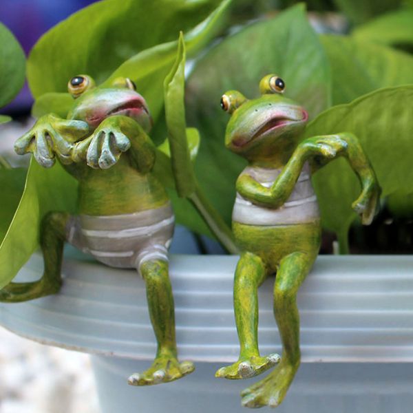 

4pcs resin climbing frog potted ornaments realistic novelty animal ornaments
