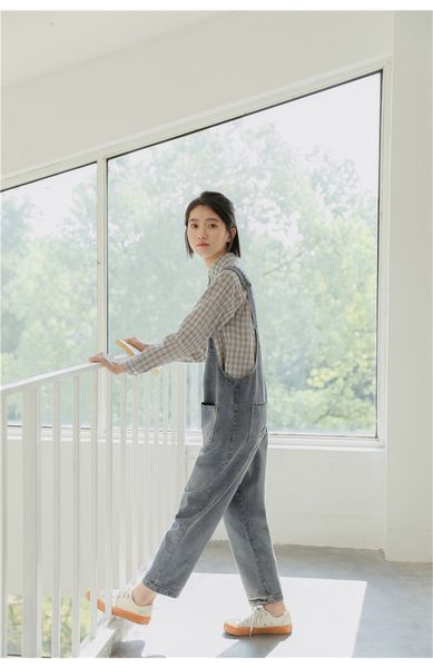 

blue women's tailored waist and hip princess jeans bk300