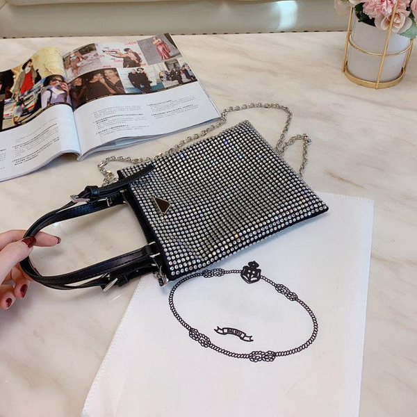 

p house new 2020 luxury designer handbags rhinestone hand chain bags wild western style messenger bag female ins wind autumn winter sho02c0#