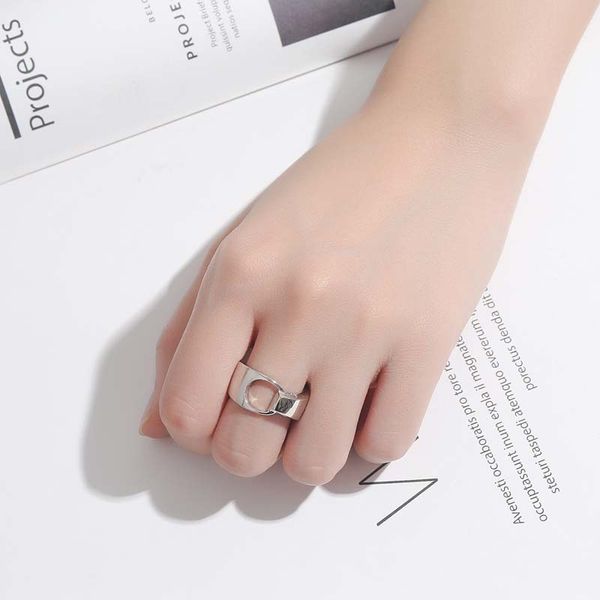 

100% authentic 925 sterling silver hollow-out geometric intertwine band rings tlj902, Golden;silver