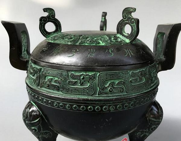 

antique bronze tripod ornaments large bronze with lid three-legged tripod incense burner tripod wealth transfer feng shui coppe roun