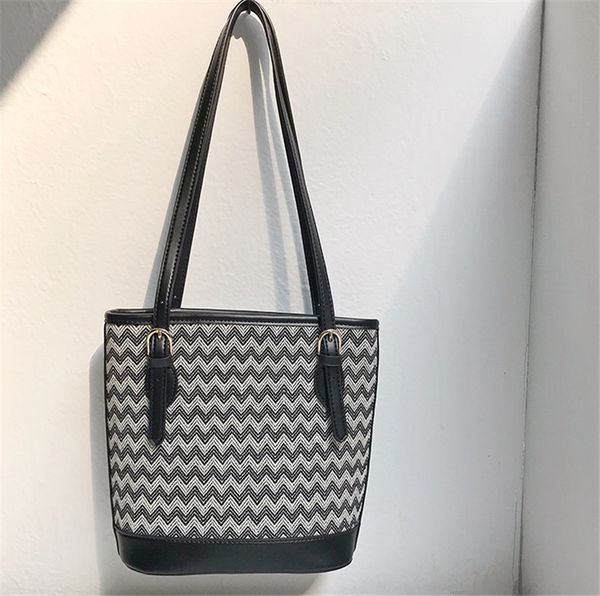 

роскошные дизайнерские сумки дизайнерские роскошные сумки на ремне женщины ведро большой емкости цветовой контраст плед переплетения осень и