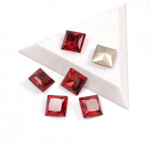 

yanruo 4447 rhinestones princess square shape fancy rhinestone lt. siam color crystal diamond for 3d nail art gems, Silver;gold