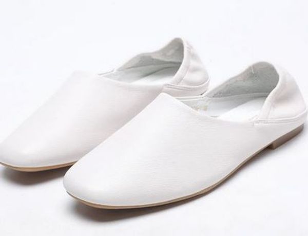 

yeeloca 2020 leather moccasins slip on retro grandma shoes a001 spring summer driving shoes woman mules slippers tg26305, Black