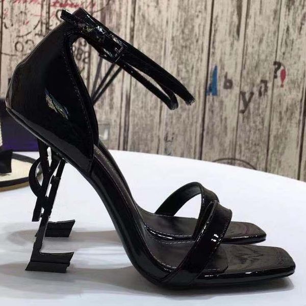 

woman slippers sandals designer shoes heel shoes heels sandals flip flops fashion sandals with box size:35-41 dhl 03, Black