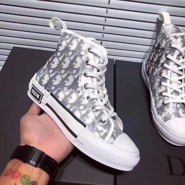 

2019t new li ting luxury de igner triped ca ual hoe couple hoe fa hion wild men and women port hoe 35 45