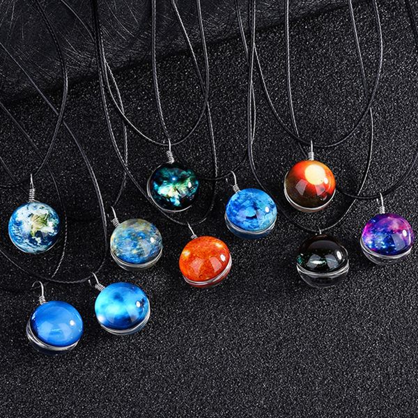 Collana luminosa Collana cielo stellato universo del sistema solare Collana Ciondolo a sfera bifacciale in vetro Gemma del tempo per regalo di Natale