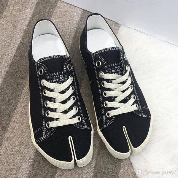 

split type horseshoe shaped toe partial split canvas shoes female spring new japanese style repair female belt single shoes qi, Black