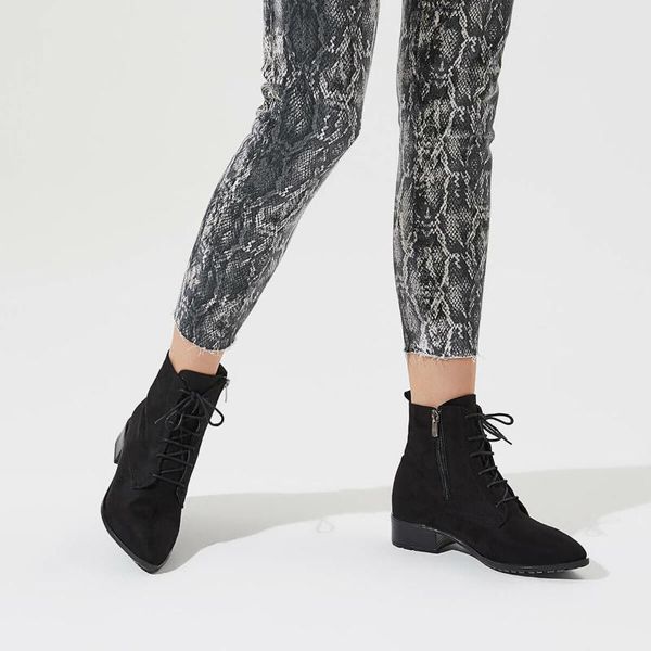 

flo merapi85z suede black women boots butigo