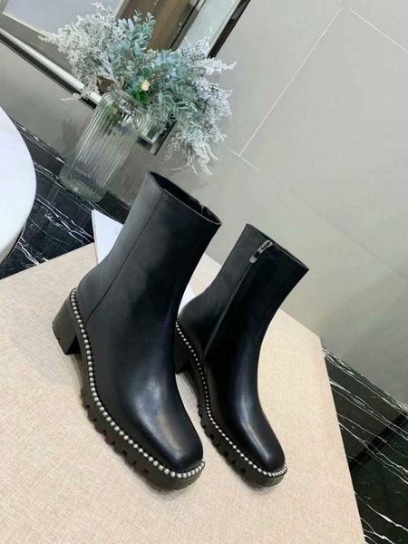 

ankle women boots leather black high-sneakers luxury designer casual loafer shoe korean style 7917