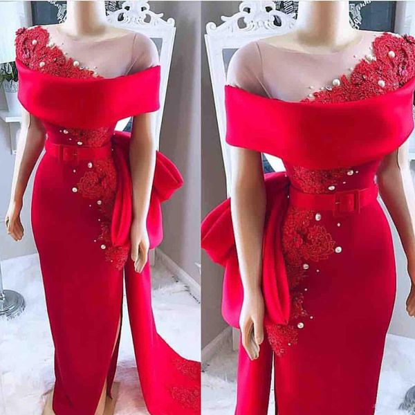 2019 Rote Abendkleider, schulterfrei, mit Spitzenapplikationen, formelle Partykleider, seitlich geschlitzte Ballkleider nach Maß