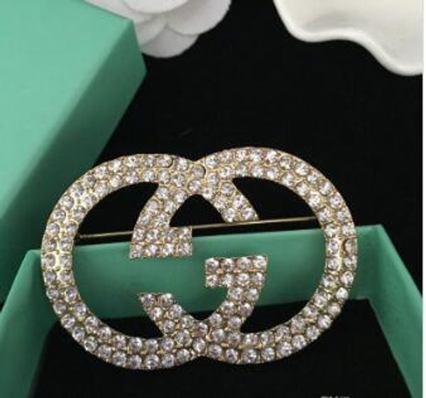 

2019 famou brooche cry tal rhine tone letter brooch pin hollow cor age brooche women fa hion jewelry co tume decoration 0022