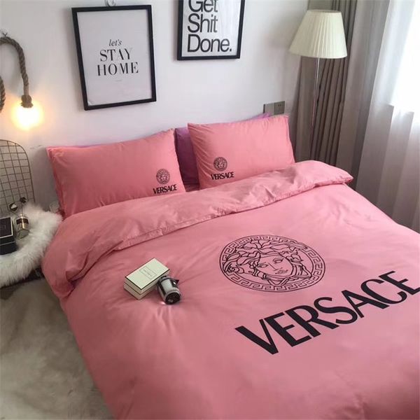 Pink Medusa Print Bedding Suit Queen Size Cotton Classic Design