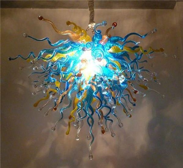 İyi tasarlanmış renkli moda enerji tasarruflu lamba murano şişmiş cam sanat deco kristal düğün dekorasyon için led avize