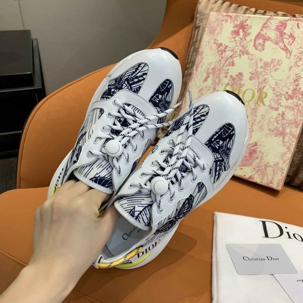 

2020 new ze ladies outdoor sneakers high-quality ladies daily sneakers increase in luxury design