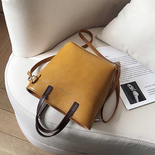 

2020 lady leather tote b0065