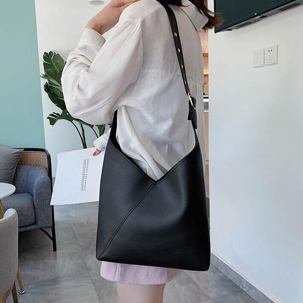 

сращивание contrast кожа pu ковш сумки для женщин 2020 осень crossbody сумки lady плеча сумку женщина путешествия сумки