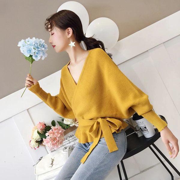 

2019 new arrival women's clothing ladies autumn v-neck lace up knitted sweaters women casual batwing sleeve pullovers sweater, White;black