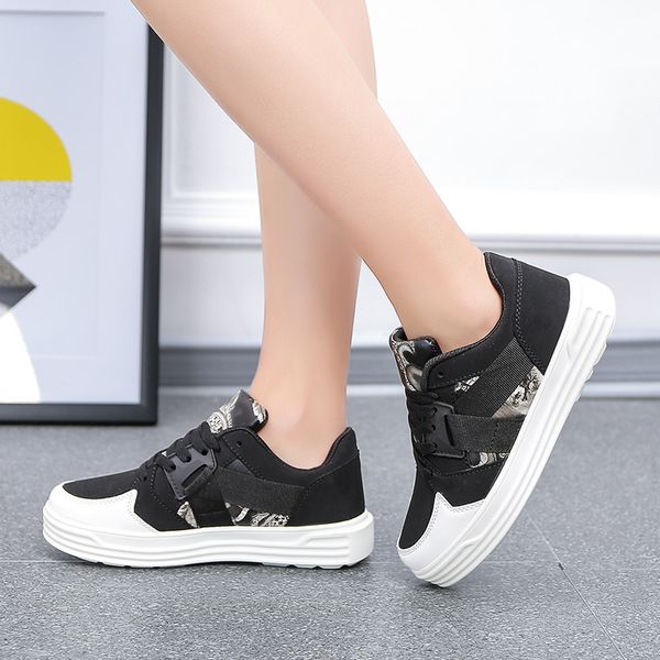 

2019 quality casual suede black grey red lightweight walking hiking shoes light casual shoes r men women fashion sneakers cs04