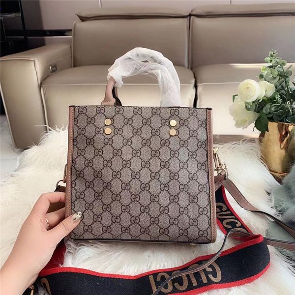 

20ss new arrival luxury mens women bags brand crossbody messenger bag good quality fashion mens womens casual bag a b1015209t