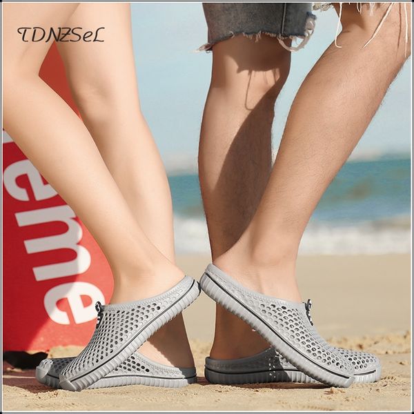 

2020 men women sandals solid color hole shoes couple crocse sandalias zapatos de hombre sandles beach slippers, Black
