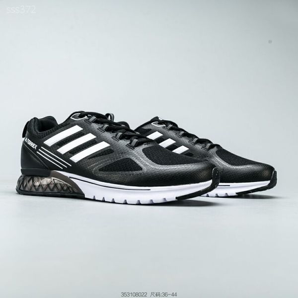 

sports shoes men's fashionable running shoes mesh net shoes casual non-slip of the trend of deodorant classic sports shoe