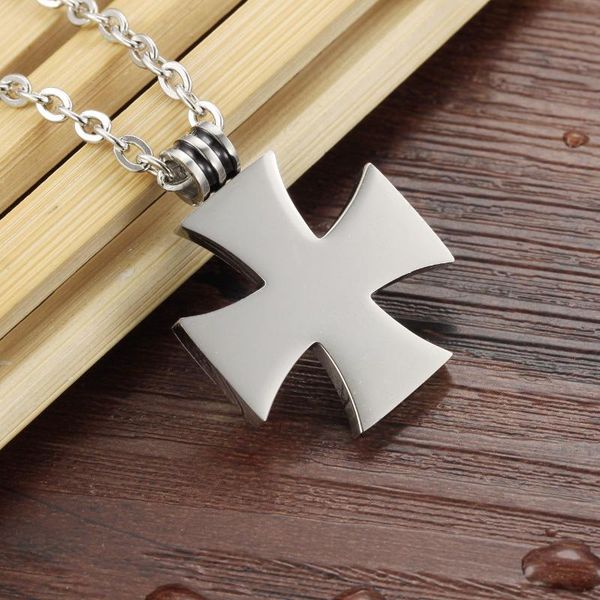 

cross men pendant handsome epoxy necklace to send men and women, Silver