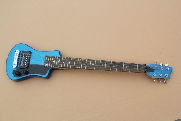 Personalizada de fábrica de viagens / crianças guitarra elétrica azul com um saco macio, Rosewood fretboard, pickguard preto, pode ser personalizado