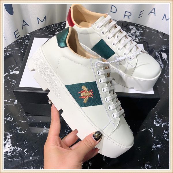 

2019 new fashion luxury designer women brand shoes vintage bee platform shoes clog high heels casual shoes leather diamond clunky sneak, Black