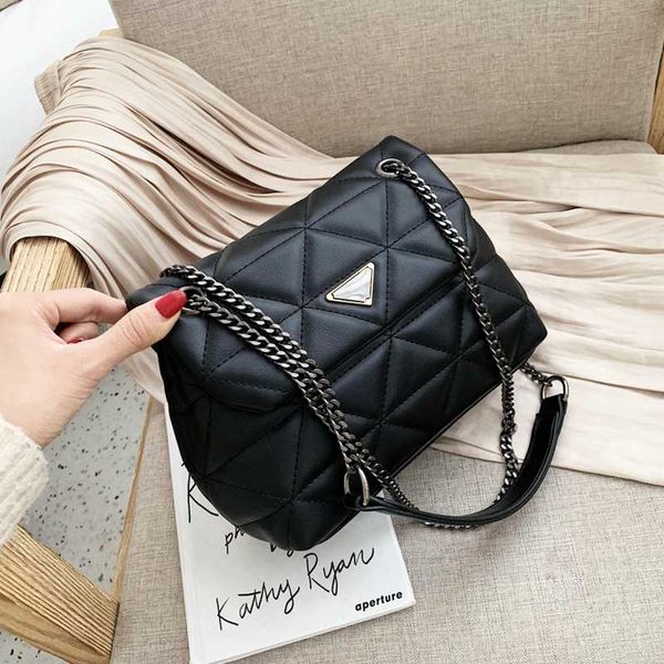 

axukes women's large-capacity geometric bag fashion high-quality leather shoulder bag chain handbag lady vintage messenger