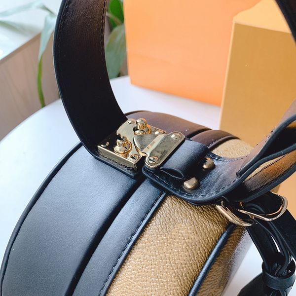 

b newset women handbag flowers letters wristlet round cakes banquet totes shoulder bags leather women clutch messenger bag crossbody purse