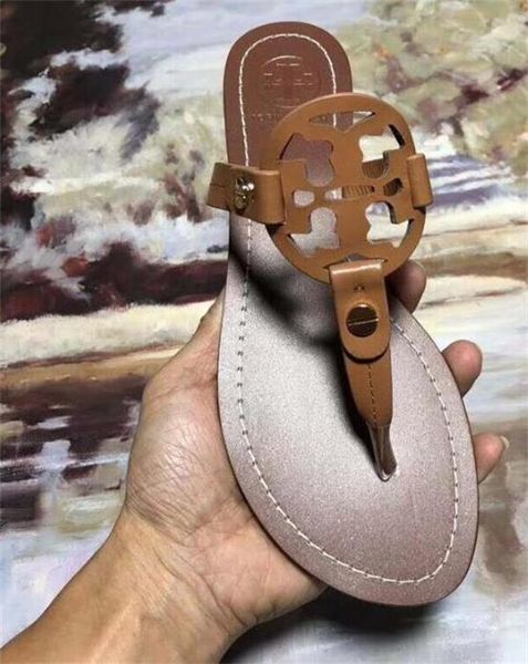 

Новая мода Классическая Летняя высокого качества из натуральной кожи Горячие продажи тори Марка сандалии Женщины хорошие сандалии Шлепанцы Женщины отдыха Тапочки