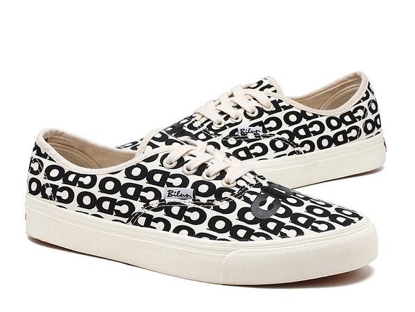 

mens women flat shoes sneakers old skool skateboard shoes triple black white shark flat men casual shoe 36-44