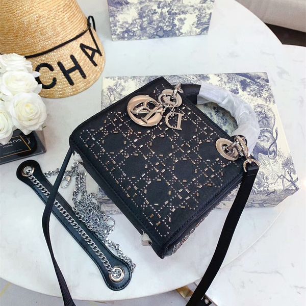 

роскошная мини сумка женская сумка messenger bag досуг горный хрусталь кожаный bag1 дизайнерская сумка макияж желе сумка шелковый шарф случа