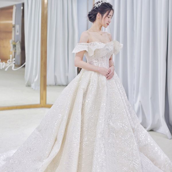 

super luxury off-shoulder lace ball gown wedding dresses with sleeves court train bling wedding dresses lace up back voiles de mariage, White