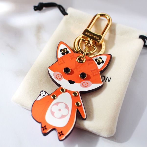 

fashion designers keychains luxury keychains pulseiras keychain for man and women bag car keychain with gift box, Silver