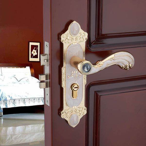2019 European Modern Bedroom Door Lock Amber White Solid Wood Door Handle Wooden Door Lock Hardware Lock From Jmqj66 27 35 Dhgate Com