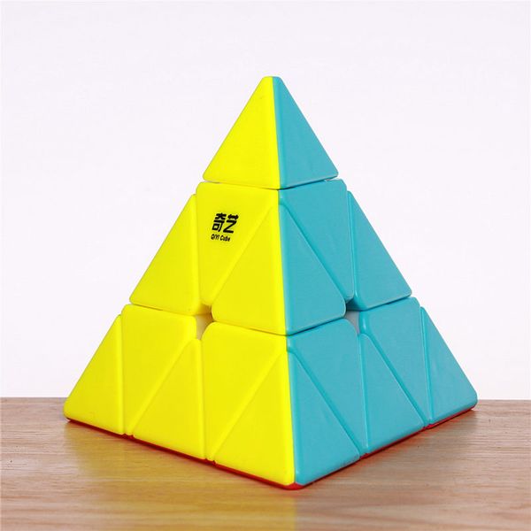 

qiyi pyramidcube magic speed ​​куб наклейка меньше головоломка twist пирамида кубики развивающие игрушки для детей детские кубо магически по