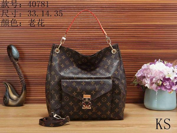 

Leather High Quality men women's Backpack famous Backpack Designer lady backpacks Bags Women Men back pack W36